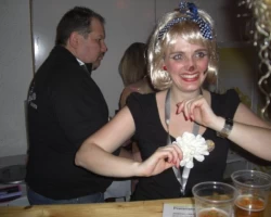 maskenball buettysuger roessli 71 20120219 1010638227