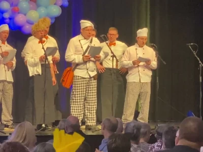 schnitzelbank obe 17 02